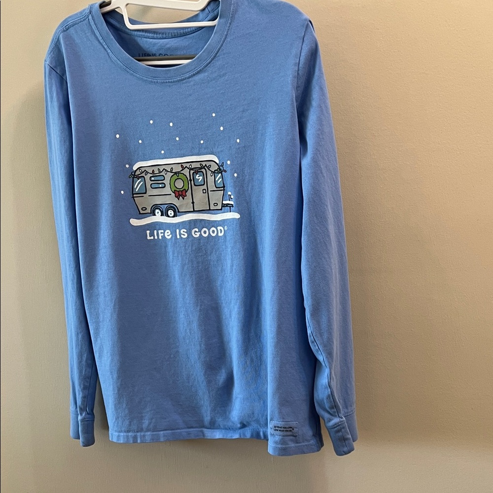 Life Is Good Woman’s Blue Long-Sleeve Tee with Holiday Camper Graphic Size L